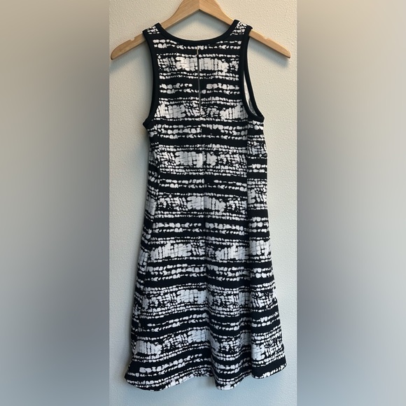 🎊2 for $20🎊 Mossimo Size Small Black and White Dress - Picture 2 of 5